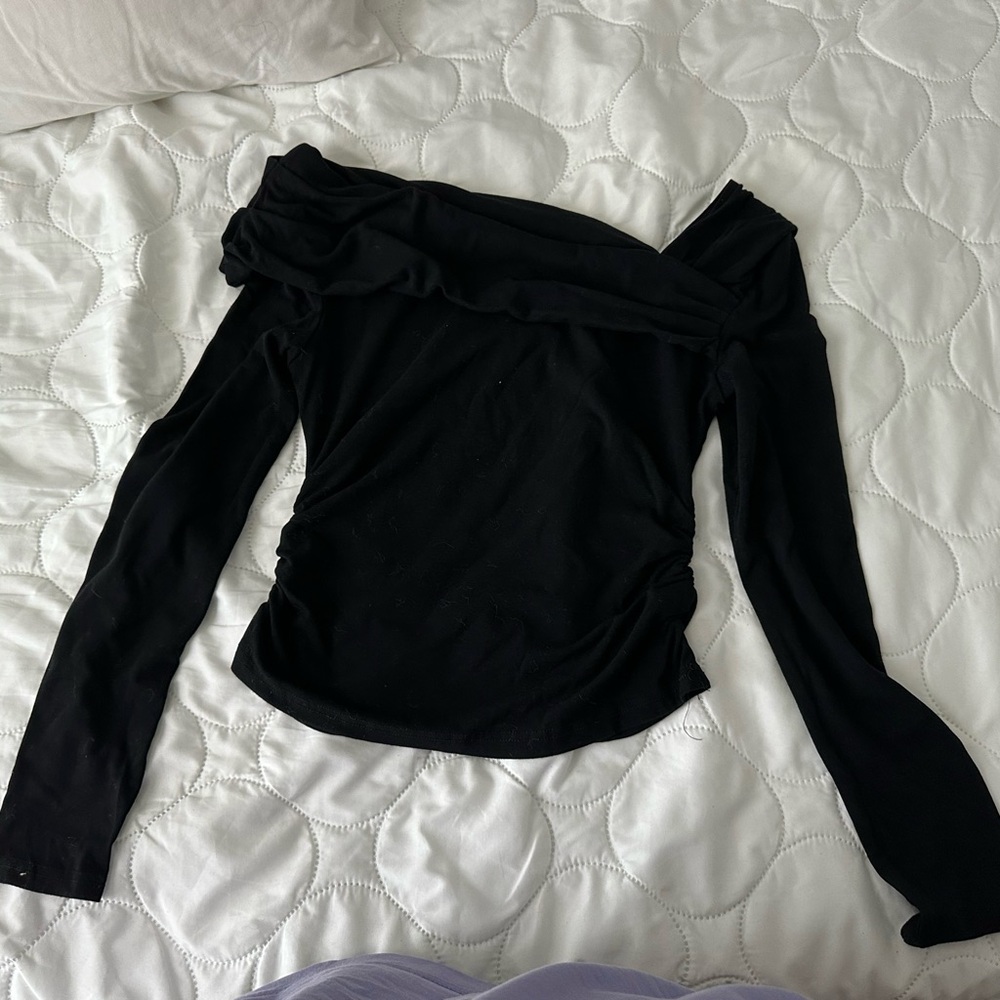 Off-Shoulder Top